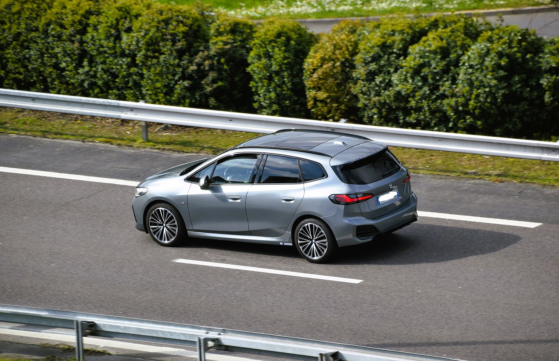 2 Series U06 Active Tourer in a real licensed photograph