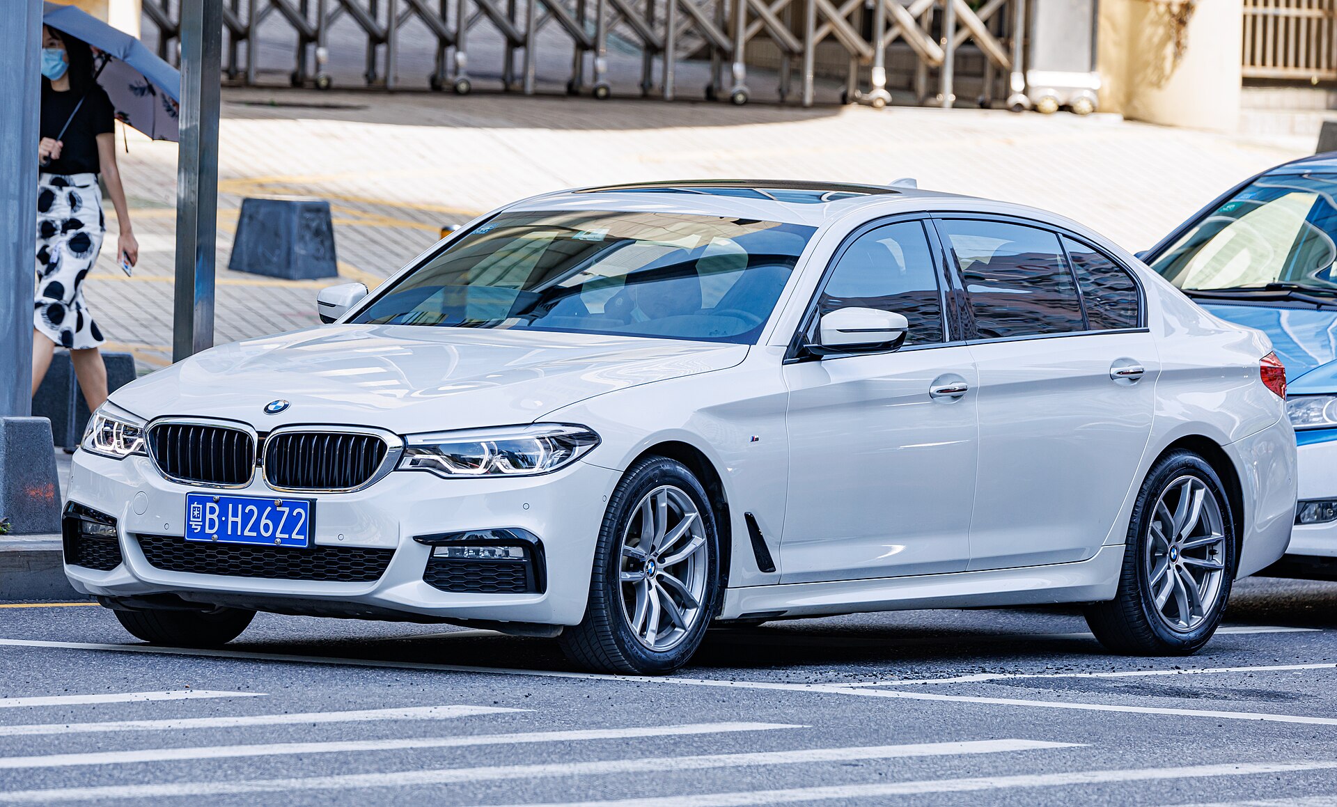 5 Series G38 Long-wheelbase Sedan in a real licensed photograph