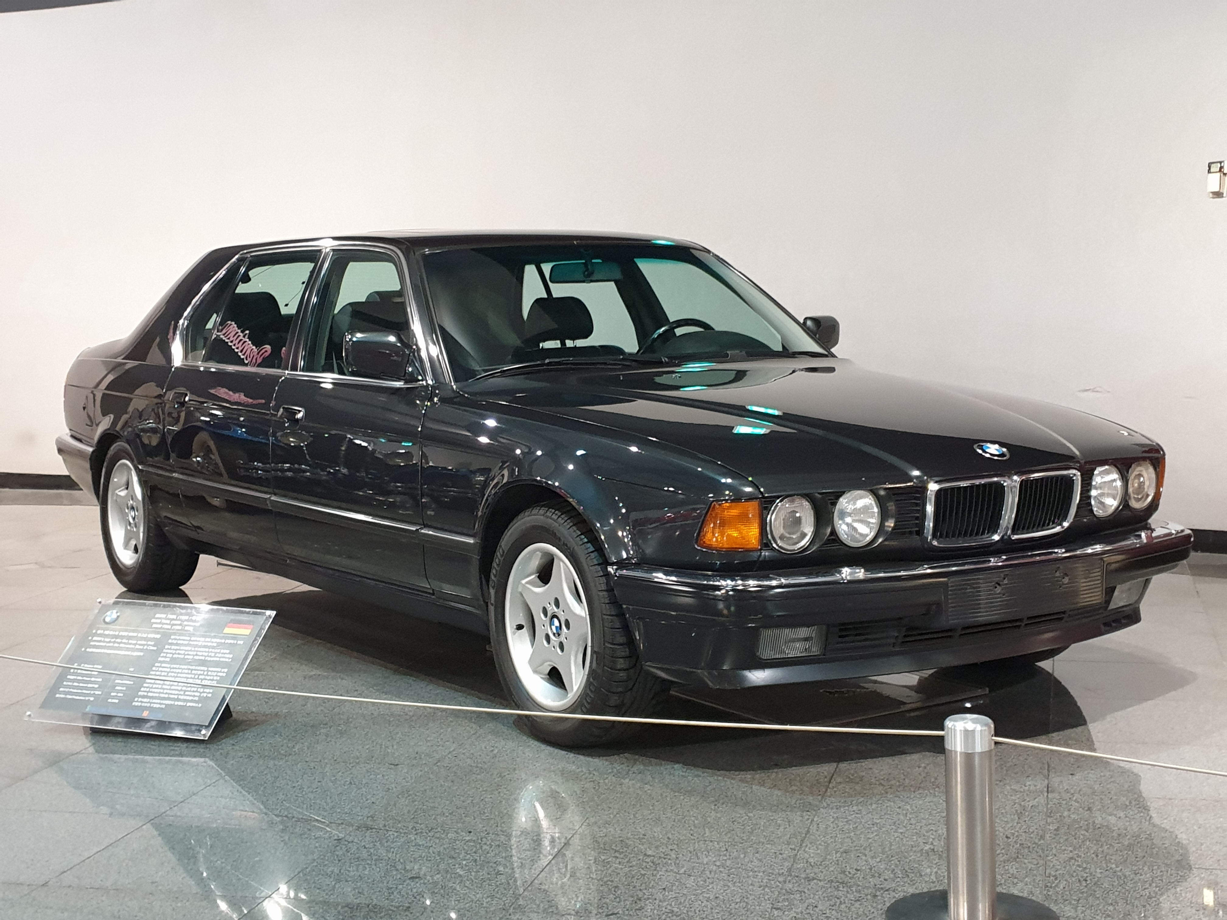 7 Series E32 L Long-wheelbase Sedan in a real licensed photograph