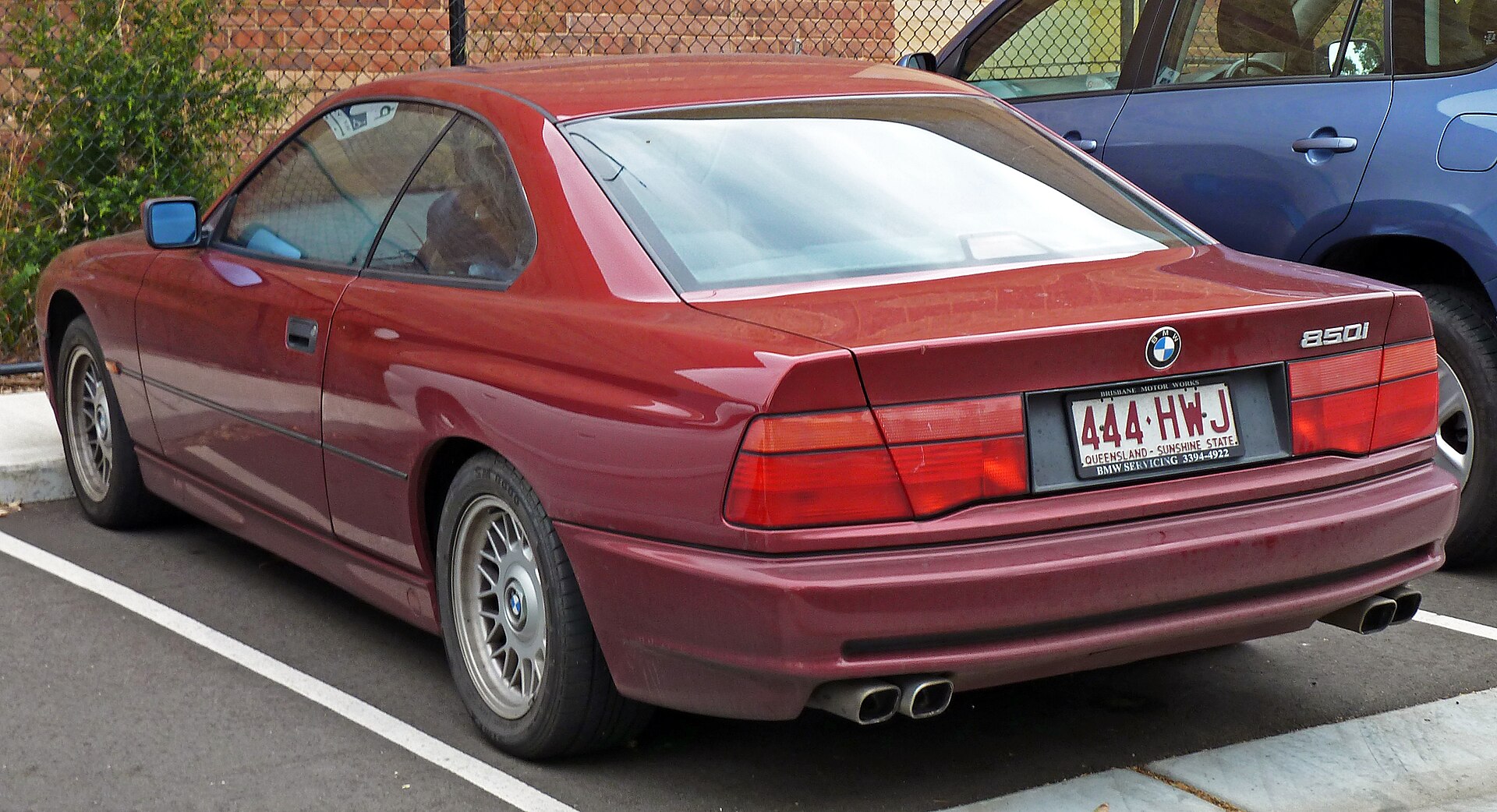 Купе BMW E31 на реальной лицензированной фотографии