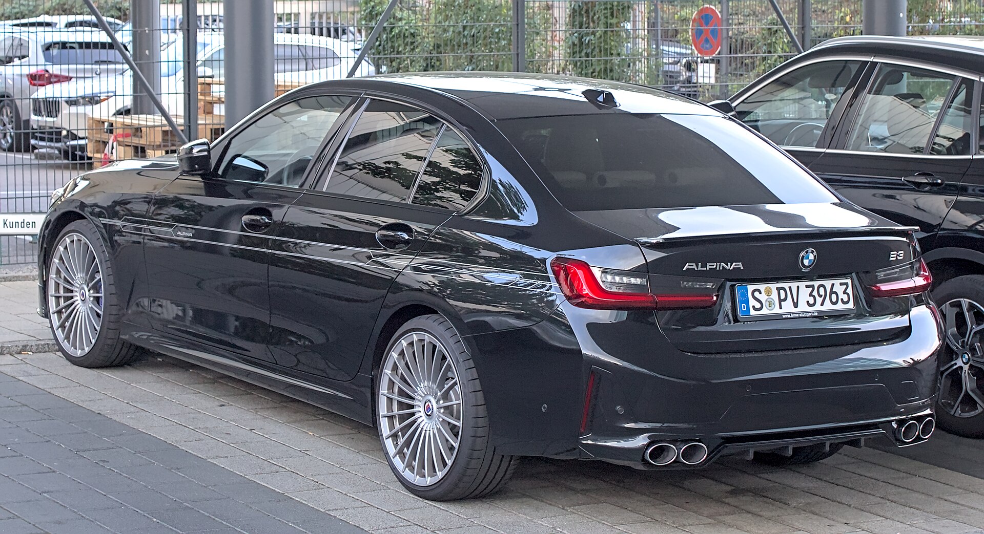 B3 / D3 ALPINA B3/D3 G20 Sedan Sedan in a real licensed photograph
