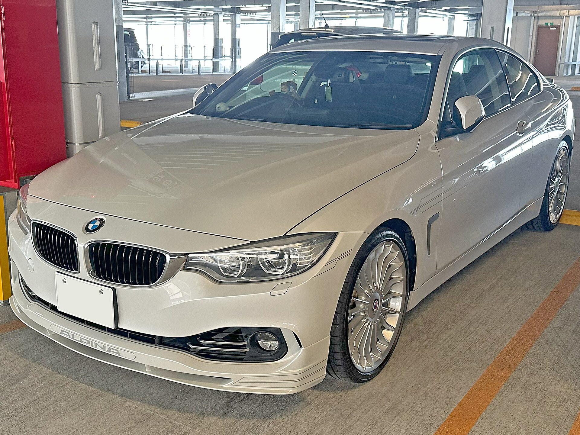 B4 / D4 ALPINA B4/D4 F32 Coupé Coupe in a real licensed photograph