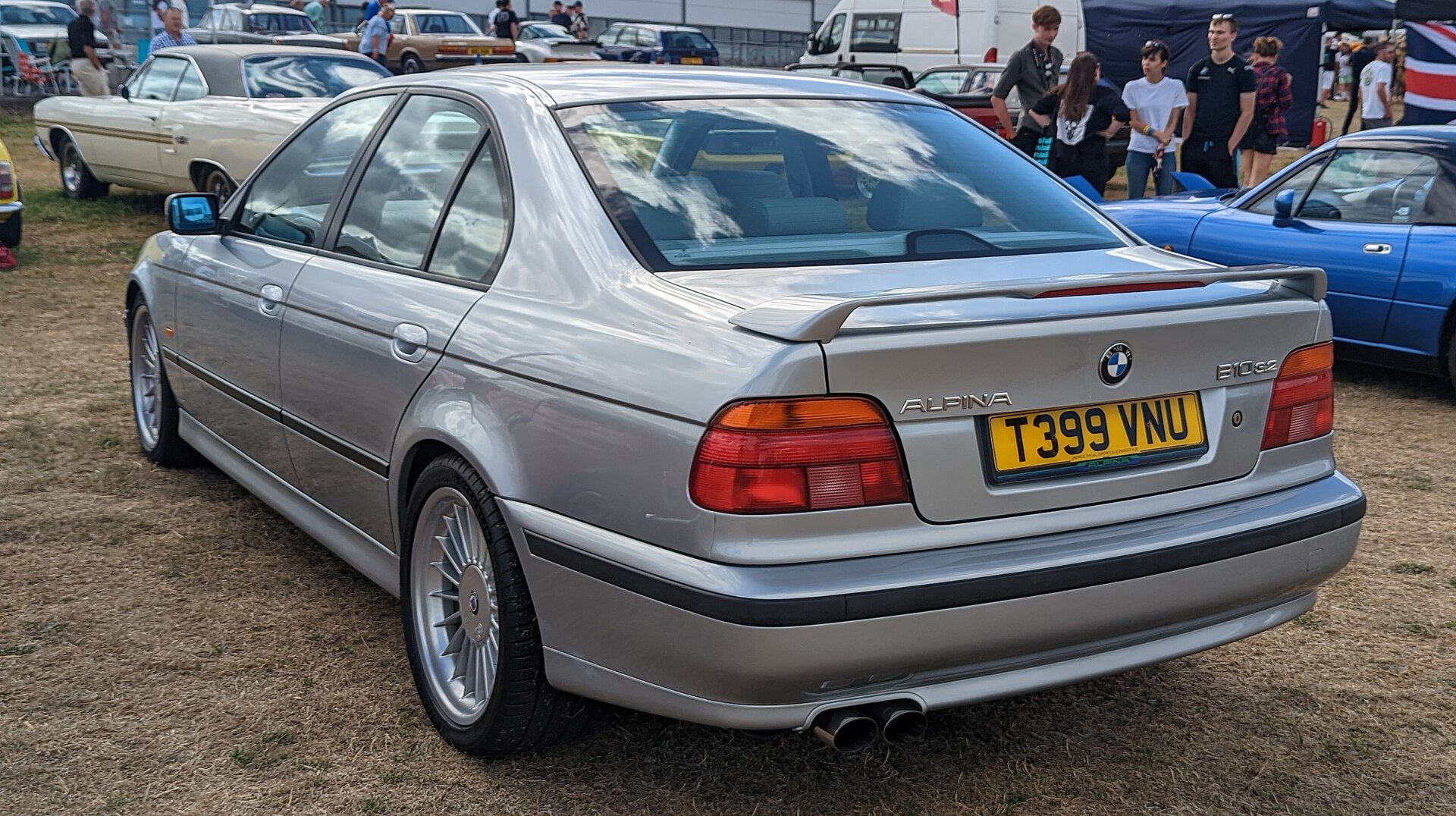 B5 / B10 / D5 ALPINA B10/D10 E39 Sedan Sedan in a real licensed photograph