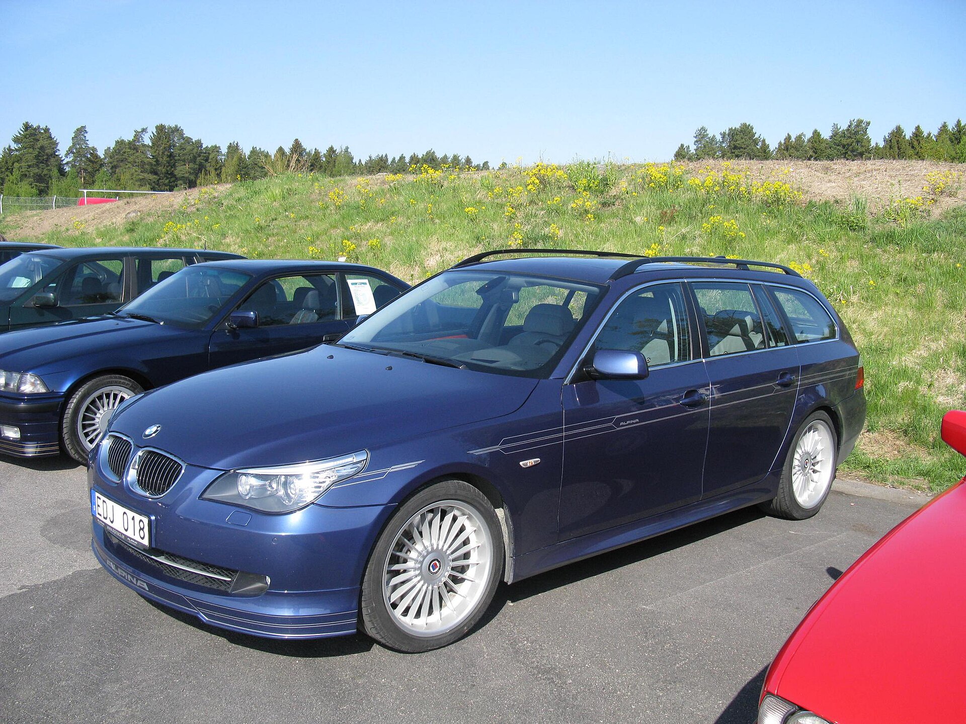 B5 / B10 / D5 ALPINA B5 E61 Touring Touring in a real licensed photograph