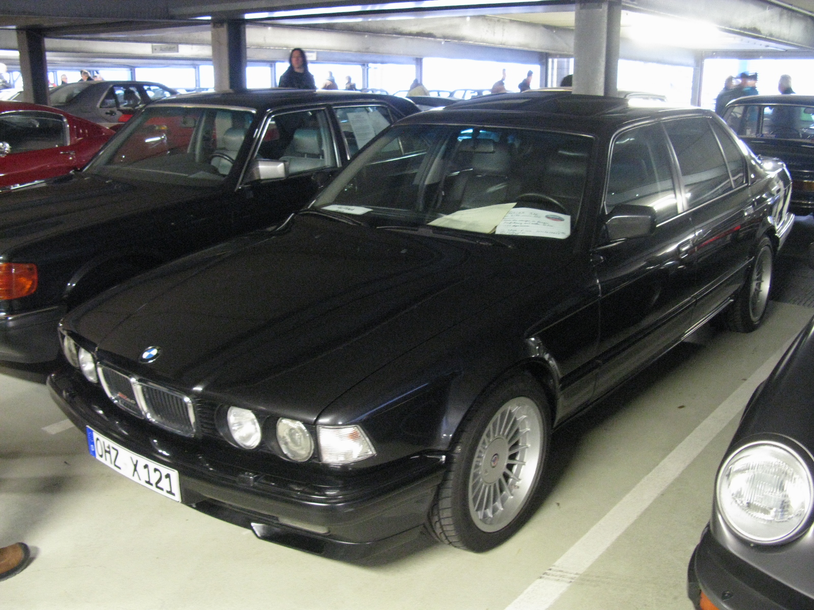 B7 / B11 / B12 ALPINA B11/B12 E32 L Long-wheelbase Sedan in a real licensed photograph
