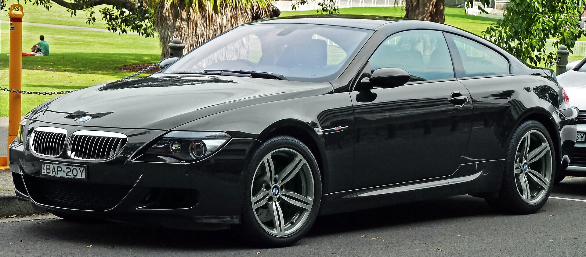 Купе BMW E63 на реальной лицензированной фотографии