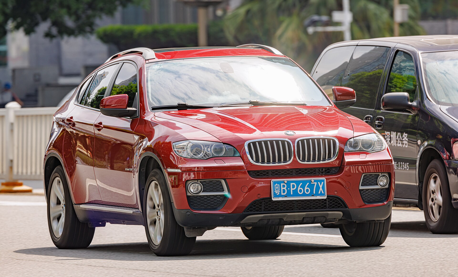 Кроссовер-купе SAC BMW E71 на реальной лицензированной фотографии
